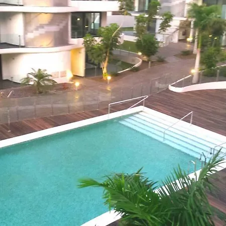 Penthhouse Las Olas * بالم مار